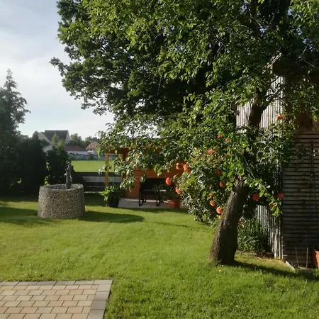 Geyer Apartment *
